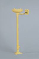 Bradley&reg; Plastic Pedestal Eye/Face Wash 